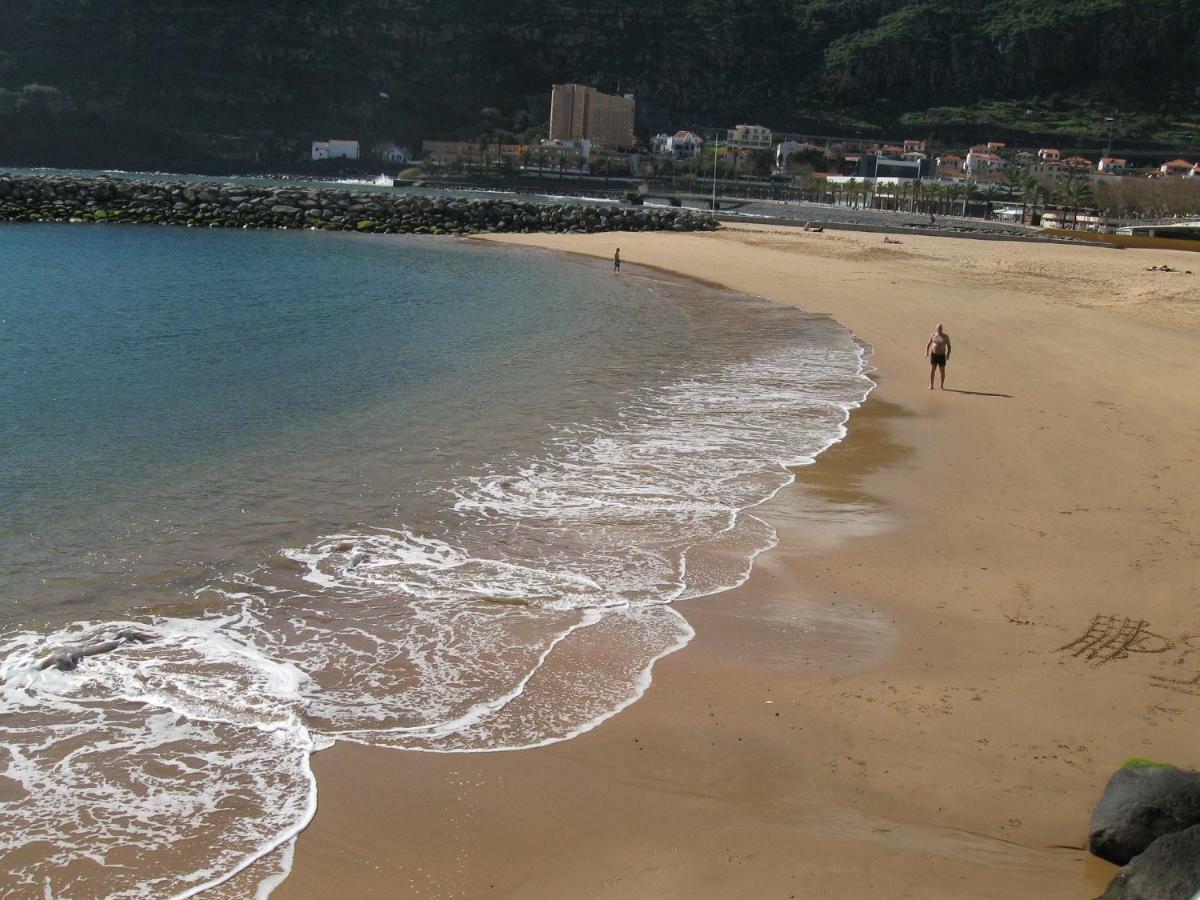 Apartment Machico Near The Beach Exteriör bild