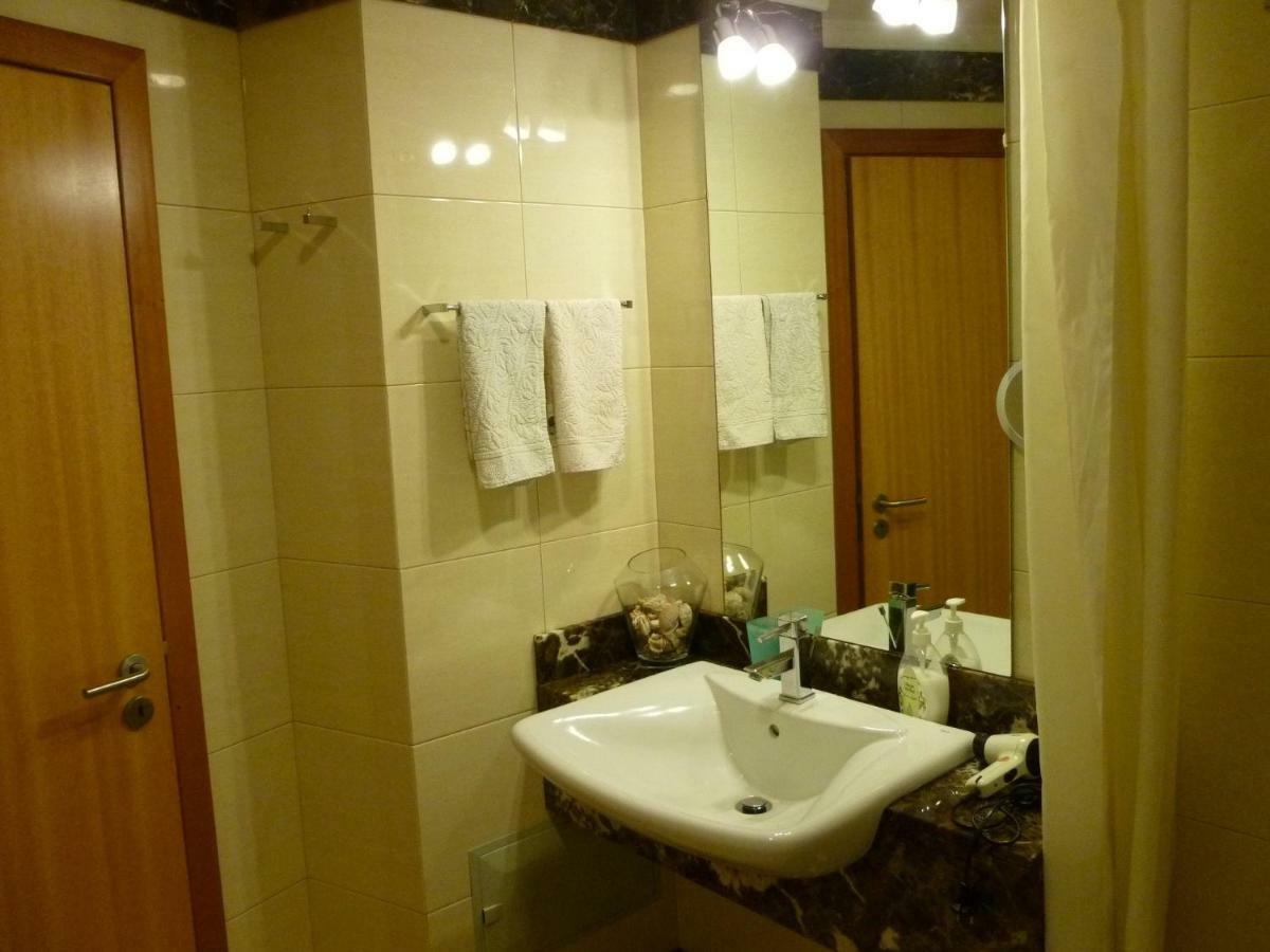 Apartment Machico Near The Beach Exteriör bild