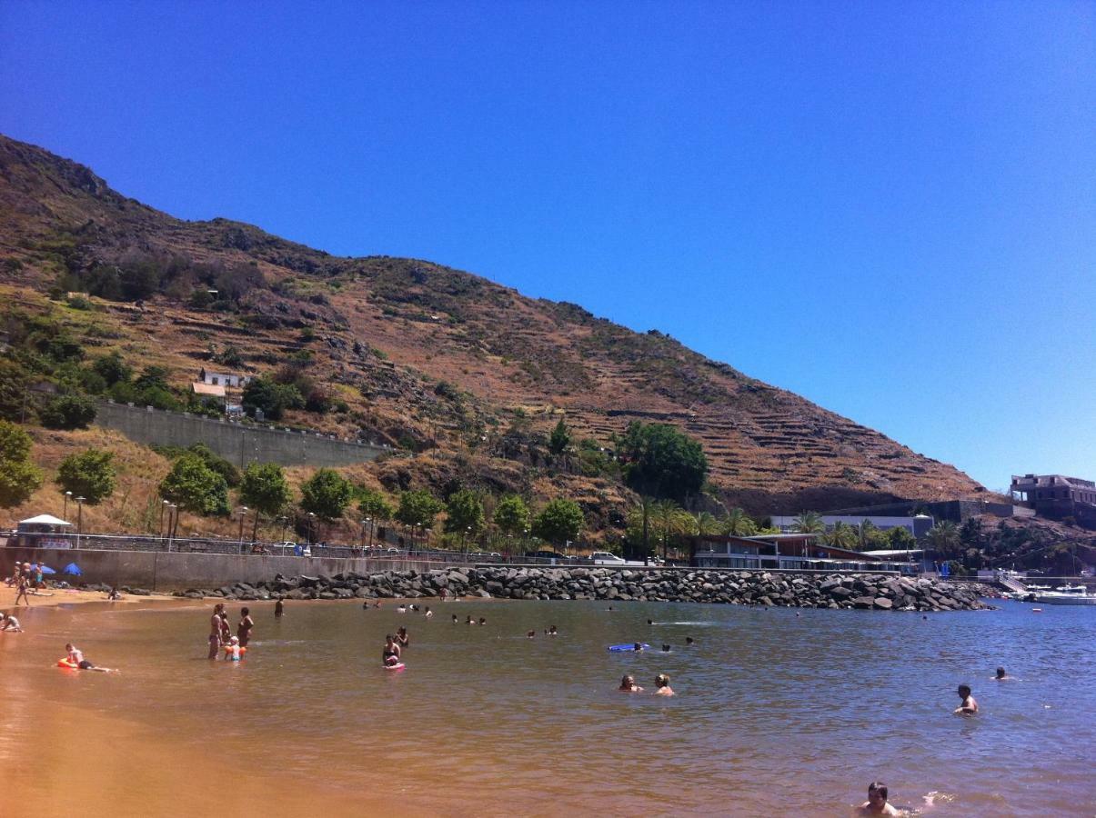 Apartment Machico Near The Beach Exteriör bild