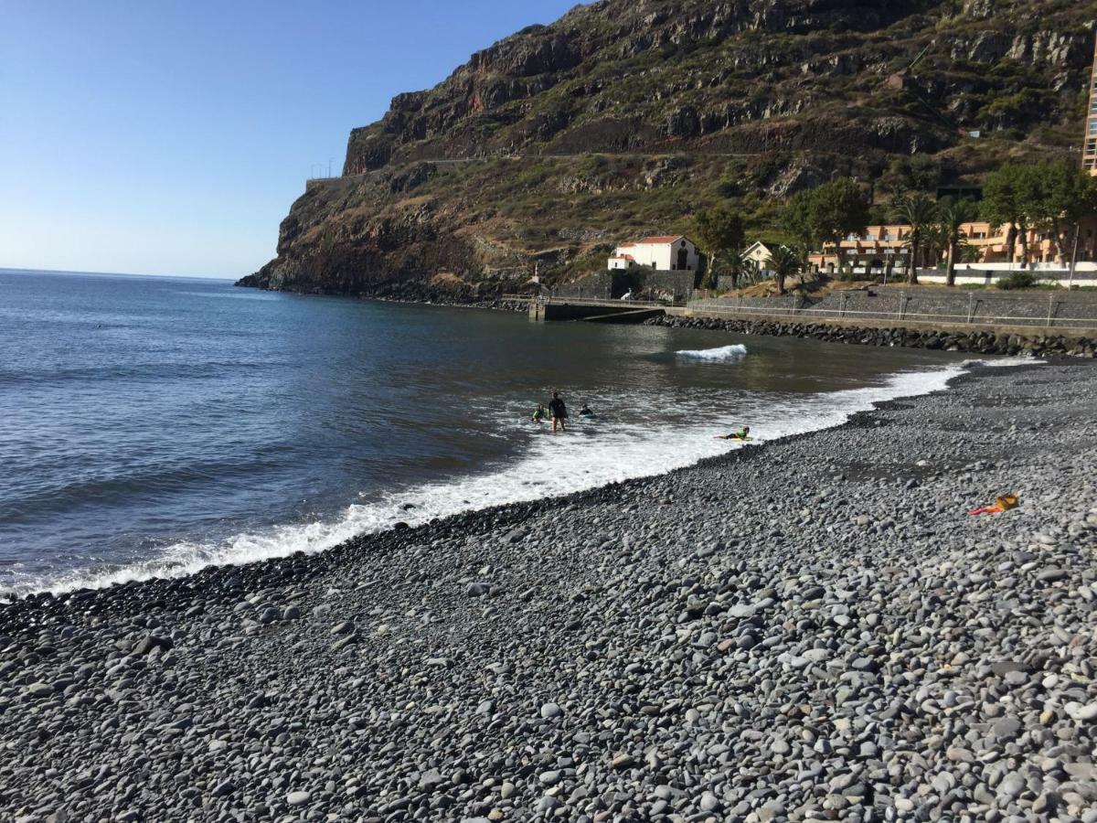 Apartment Machico Near The Beach Exteriör bild